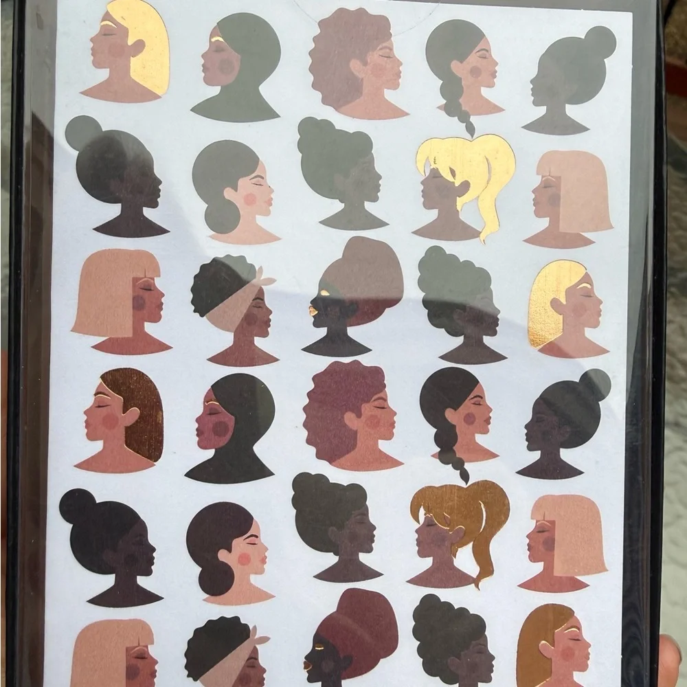 16-count note cards w/envelopes. Women’s Silhouette Designs, some w/gold hair.